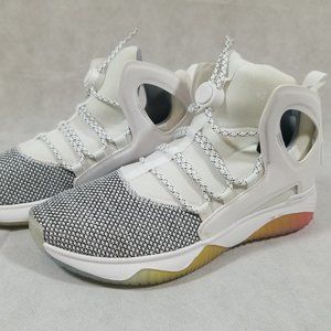 Nike Air Flight Huarache Ultra Boys Size 7 (GS) Womens 8.5 White/Pure‎ Platinum
